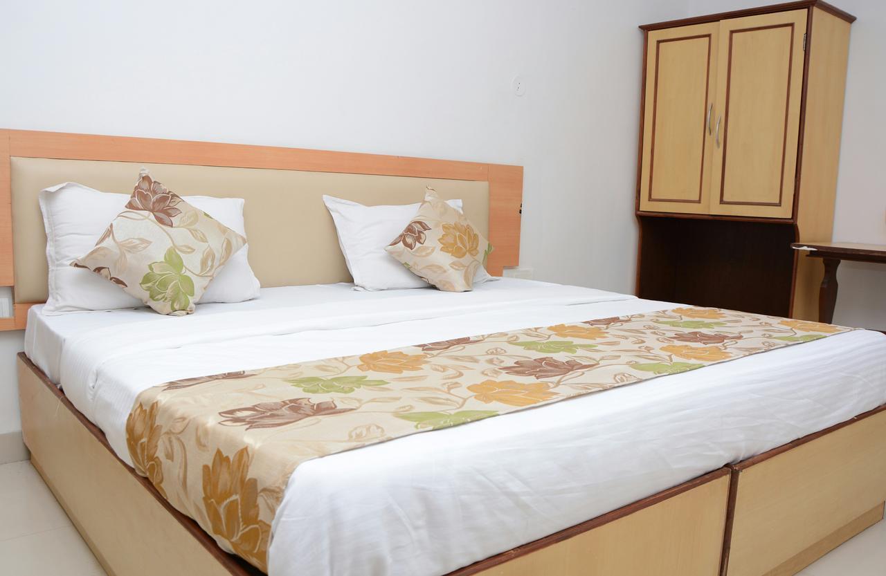 Hotel Sunrise Panaji Extérieur photo